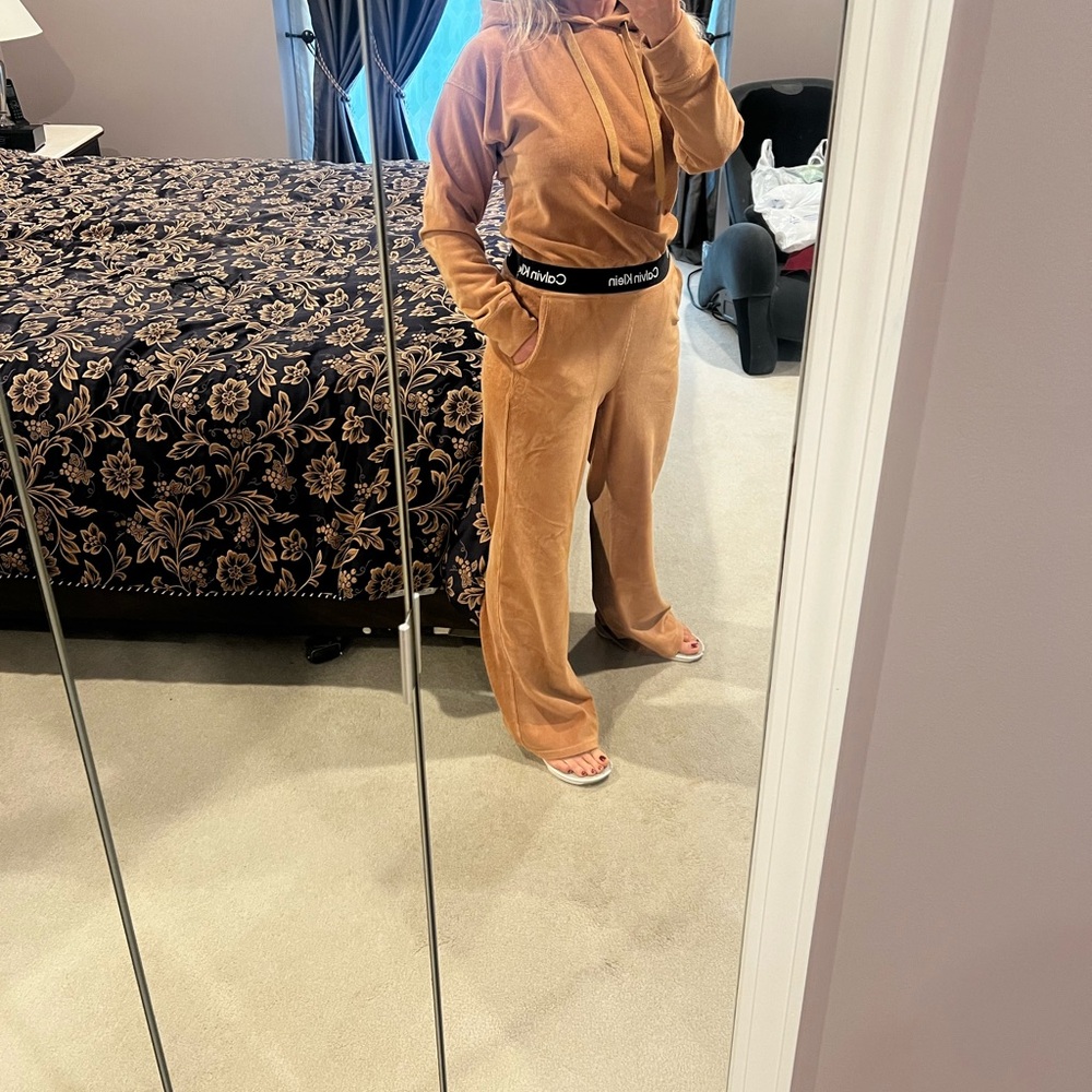 Calvin Klein Tan Velour Lounge Set